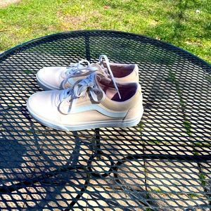 Light pink Old Skool Shoe vans